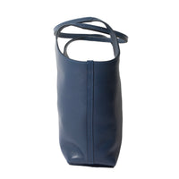 Lindquist Big Ama in Indigo