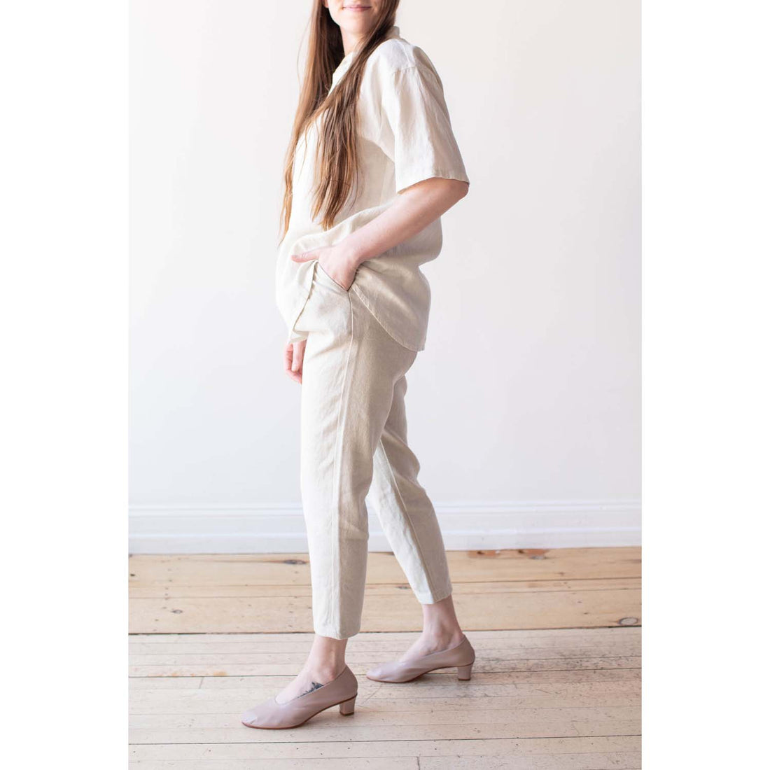 Evam Eva Linen Cotton Tuck Pants in Flax