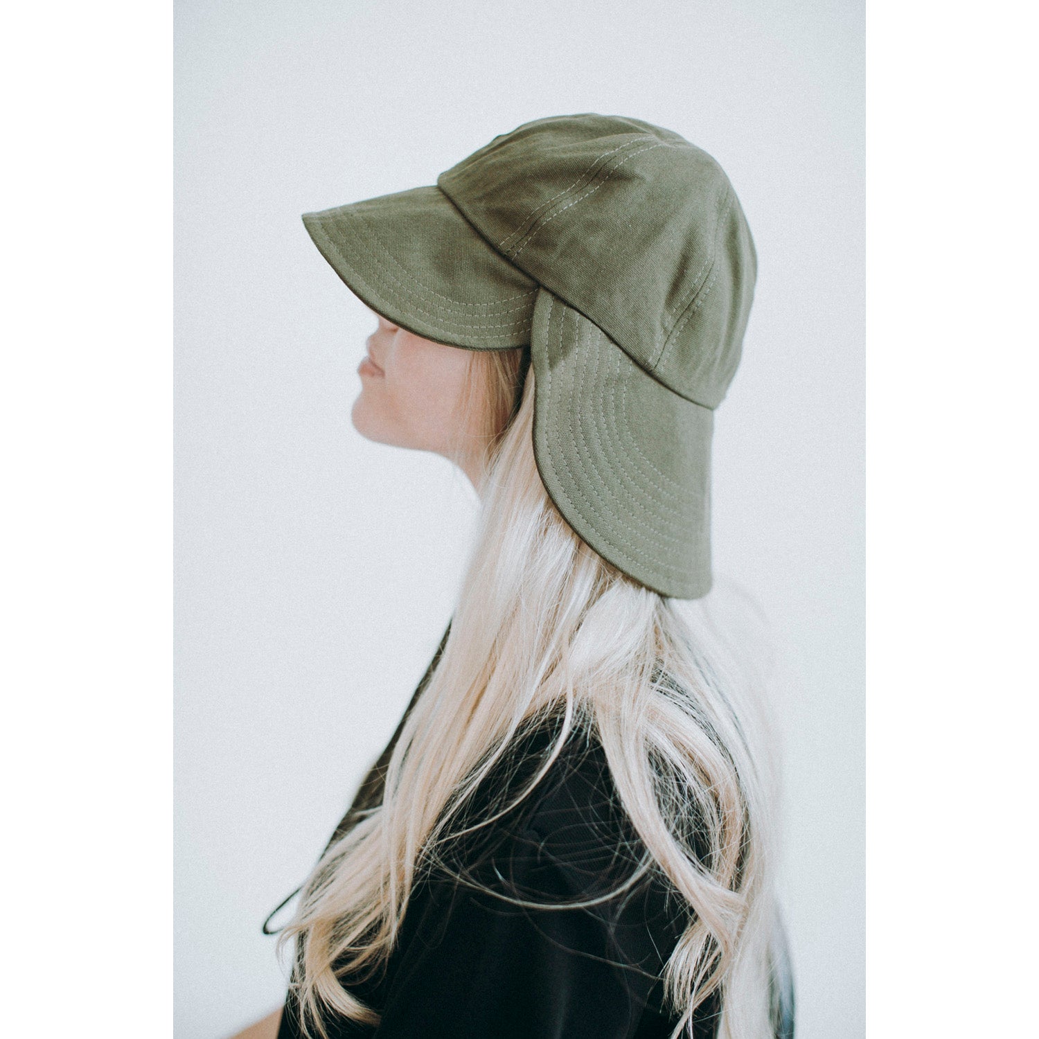 Hansel from Basel Washed Cotton Tulip Bucket Hat in Olive – JUDITH