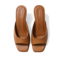 Beatrice Valenzuela Moderna Wedge in Tobacco