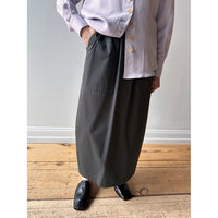 Nicholson & Nicholson Shell Skirt in Charcoal