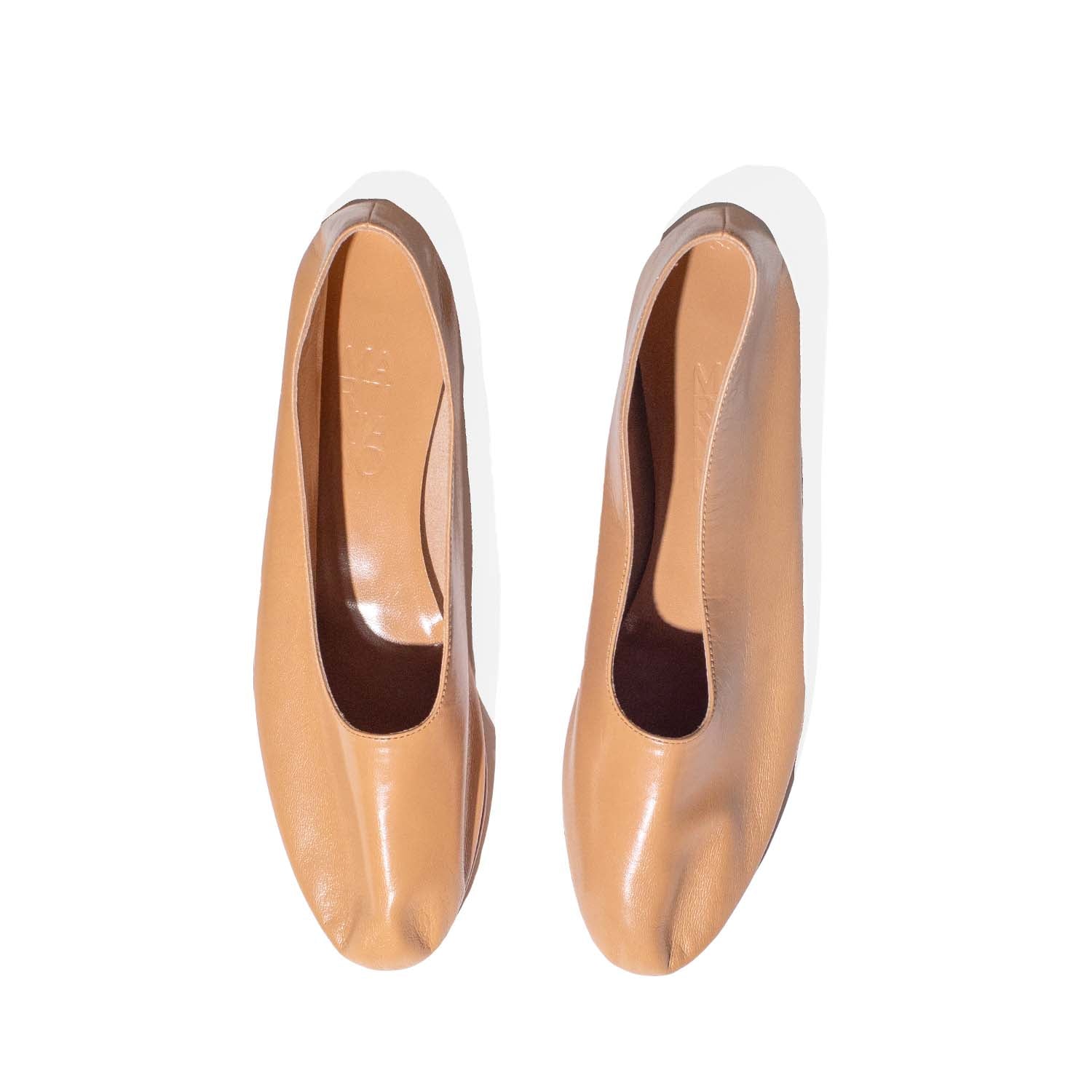 Martiniano Glove Flat in Camel – JUDITH