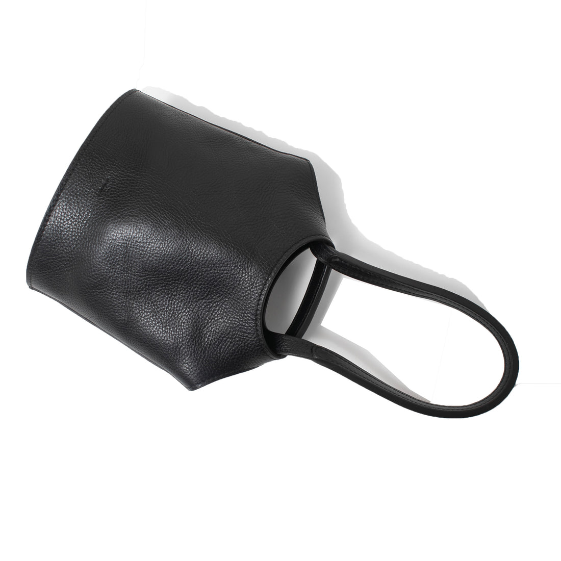 Lindquist Gala in Black
