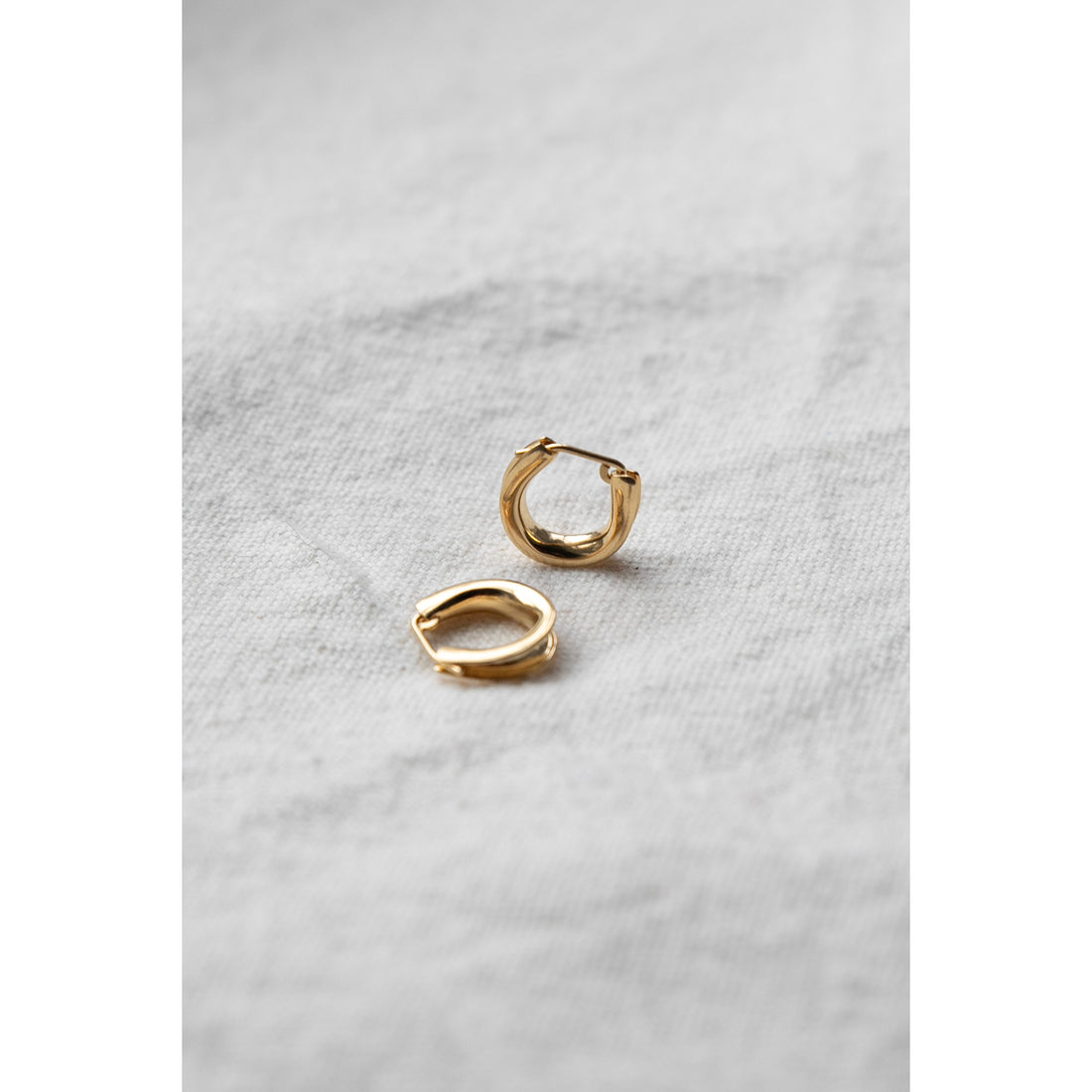 Fay Andrada Lukko SM Hoops in Gold Vermeil