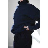 JUDITH Oversized Mockneck in Dark Navy