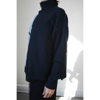 JUDITH Oversized Mockneck in Dark Navy