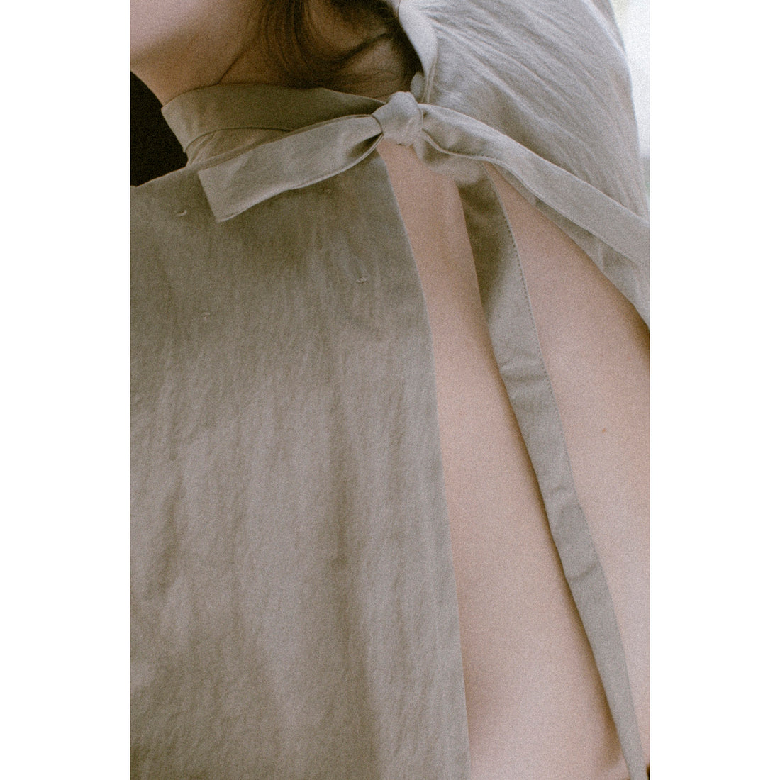 Eleph Bow Top in Khaki