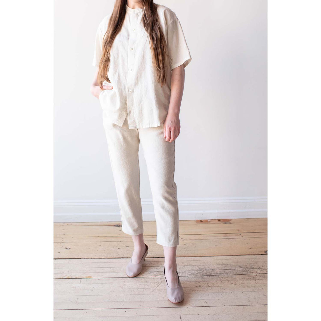 Evam Eva Linen Cotton Tuck Pants in Flax – JUDITH 