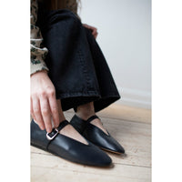 Le Monde Béryl Stella Slipper in Midnight Blue