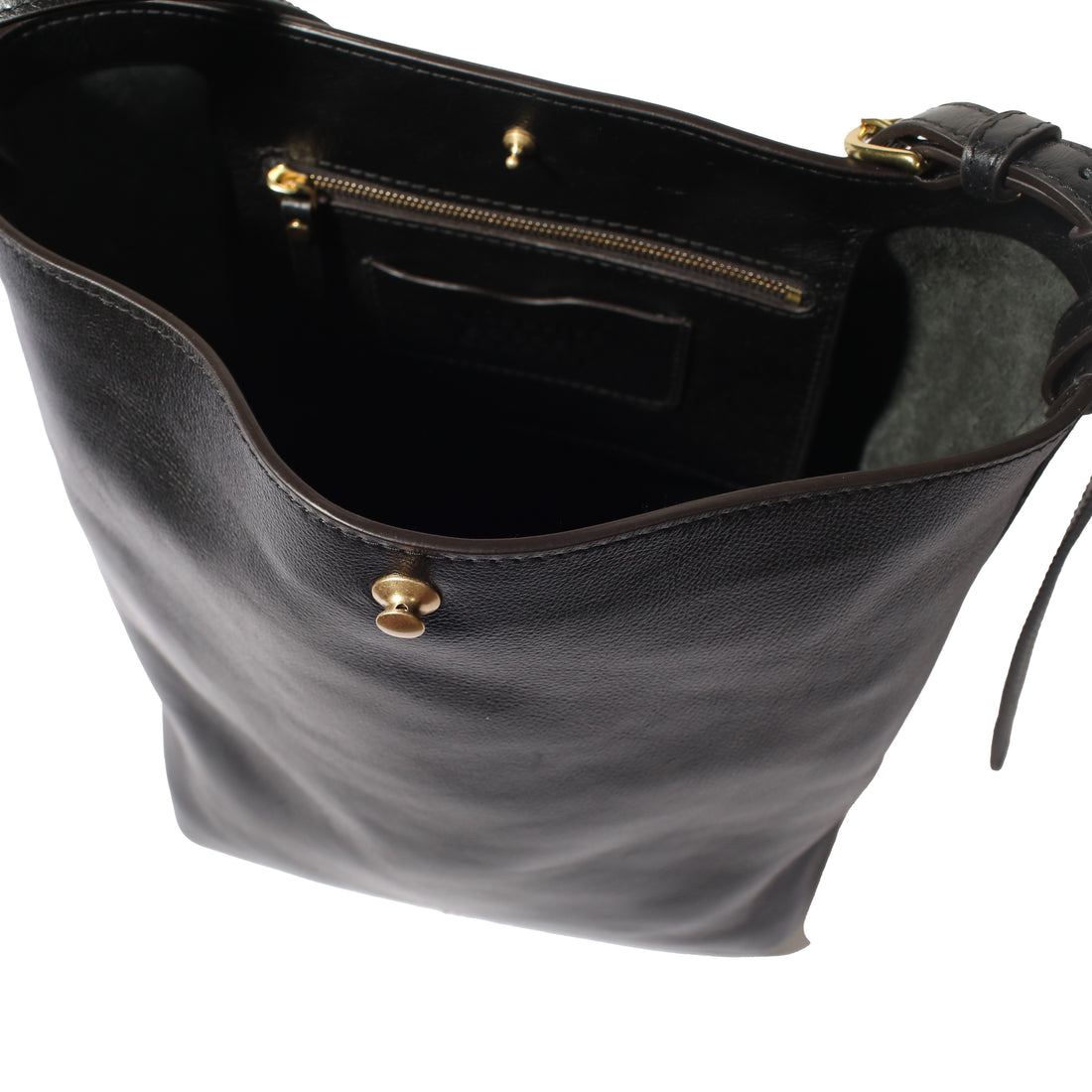 Lindquist Lee in Black