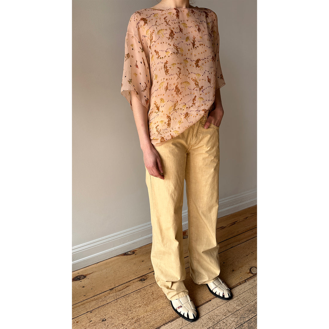 6397 Slim Bootcut Trouser in Tawny