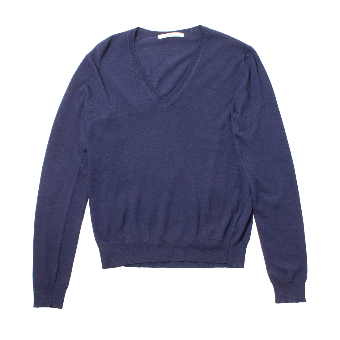 6397 Perfect V-Neck in Navy