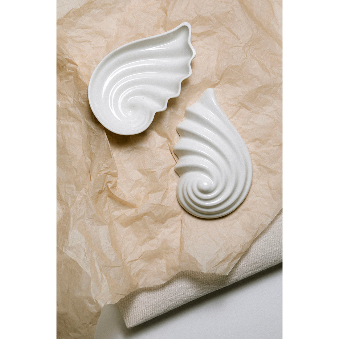 ARC Objects Helix Vessel in White