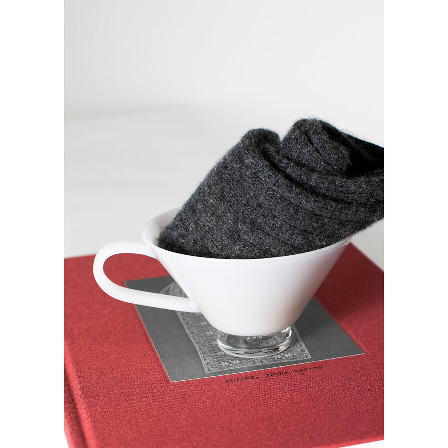 ARC Objects Matí Cup in White with Clear Step