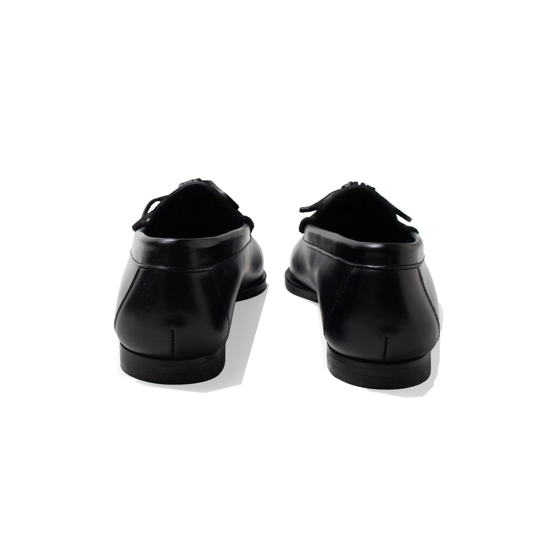 Hereu Aresta in Black