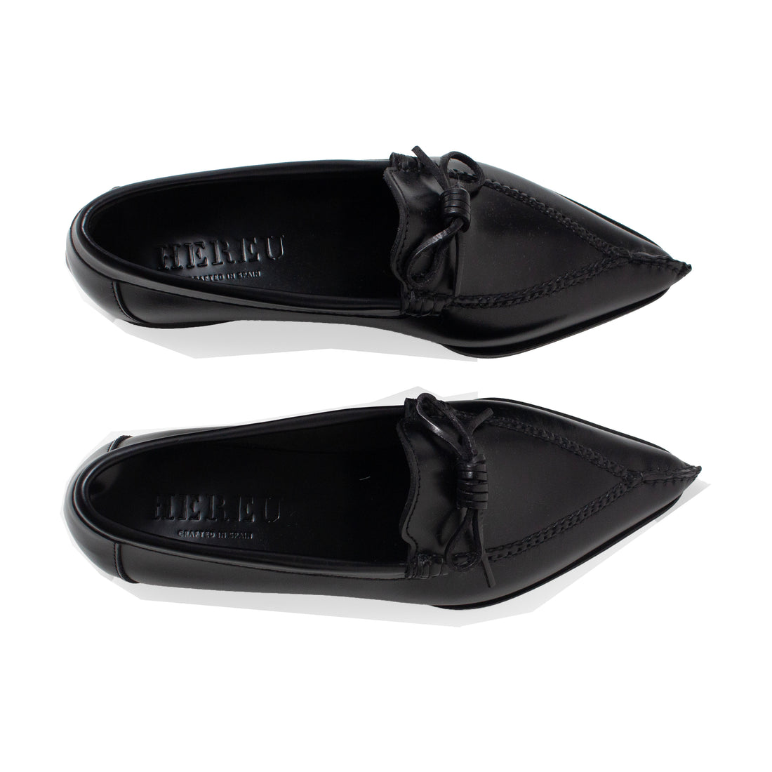 Hereu Aresta in Black