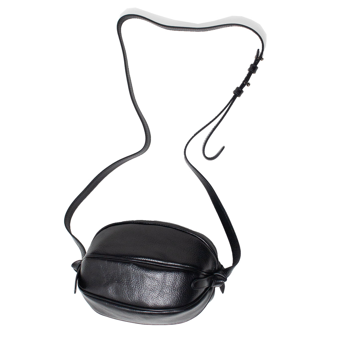 Hereu Boya Distressed in Black