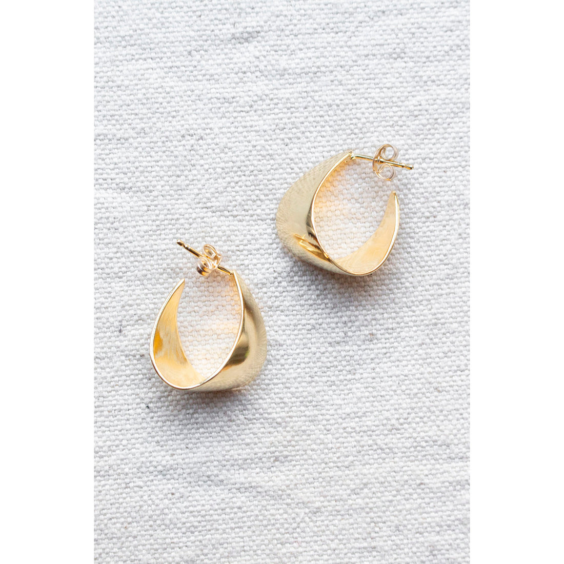 Fay Andrada Aleta Hoop in Gold Vermeil
