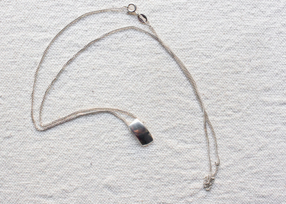 Fay Andrada Maki Small Pendant in Silver