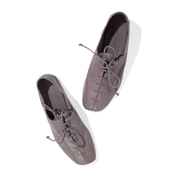 Hereu Plegada Supple Shiny Shoe in Grey