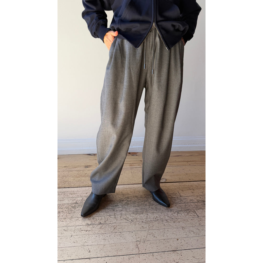 Apiece Apart Everyday Pull-On Pant in Grey Melange