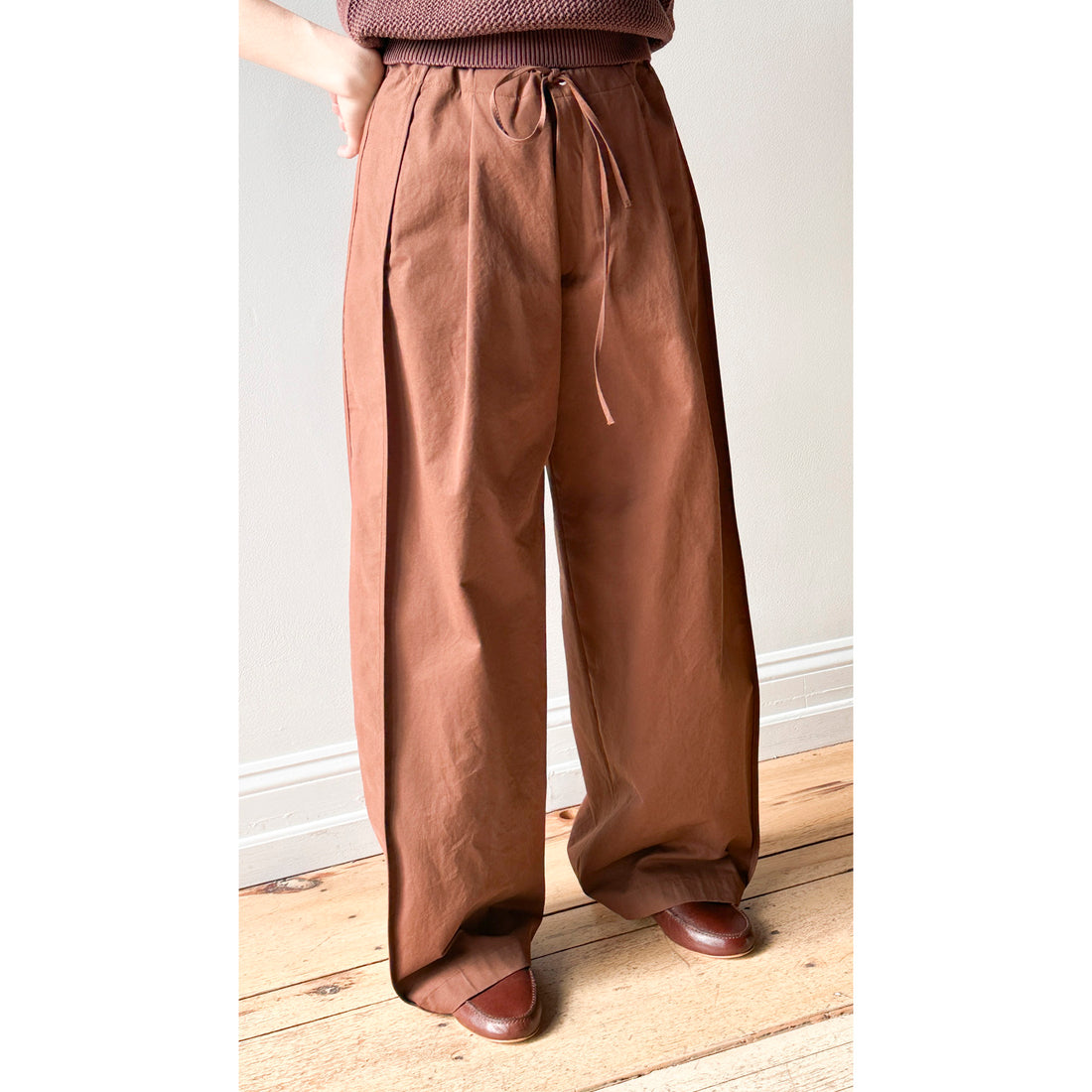 Nomia Side Panel Pants in Russet