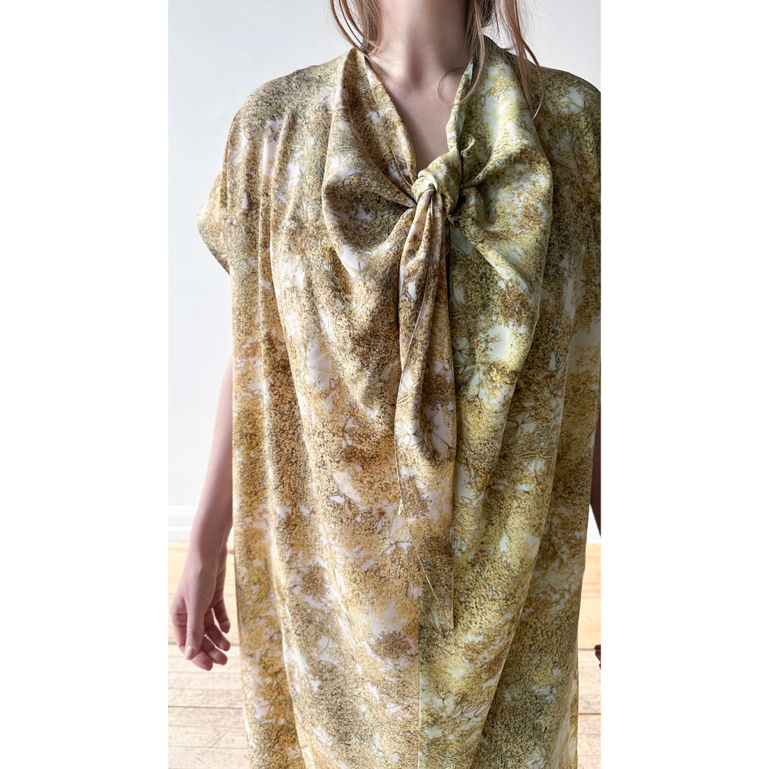 Anntian Peak Silk Dress in Print N
