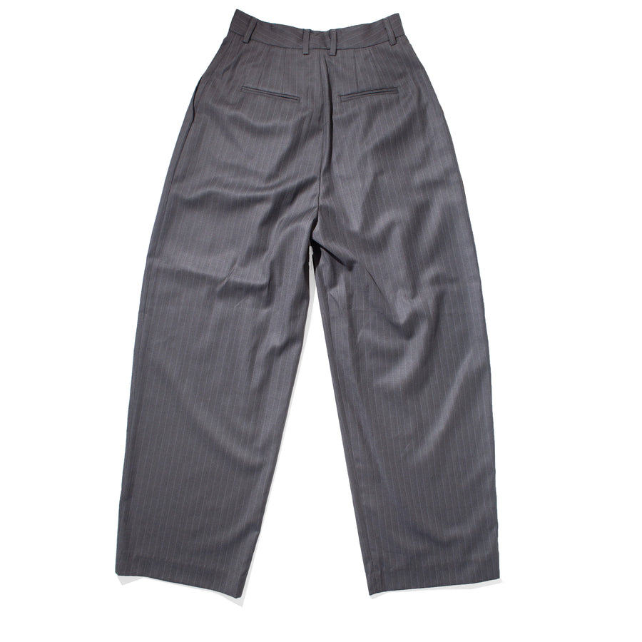 Nomia Wide Leg Pleated Trouser in Charcoal