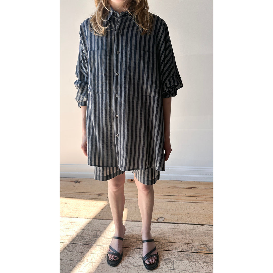 Grei Oversized IO Shirt in Wide Ripple Stripe Blue Mix