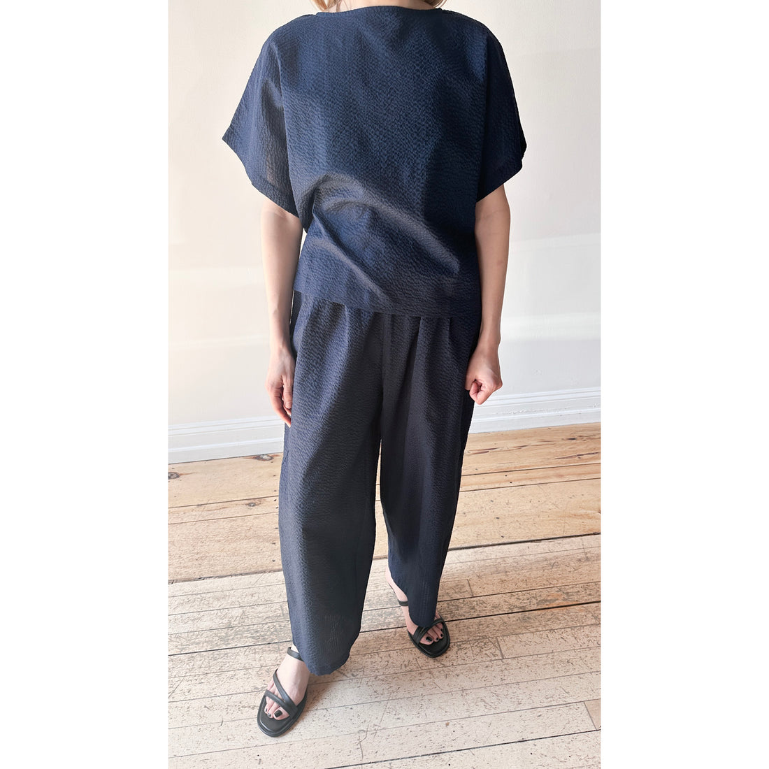 Black Crane Wide Pants in Micro Wave Texture Navy