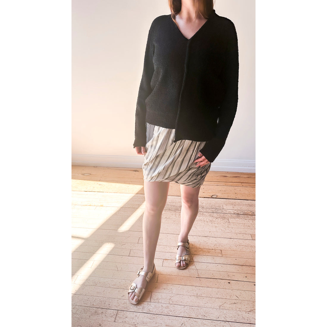 Lauren Manoogian Boucle V Neck in Black