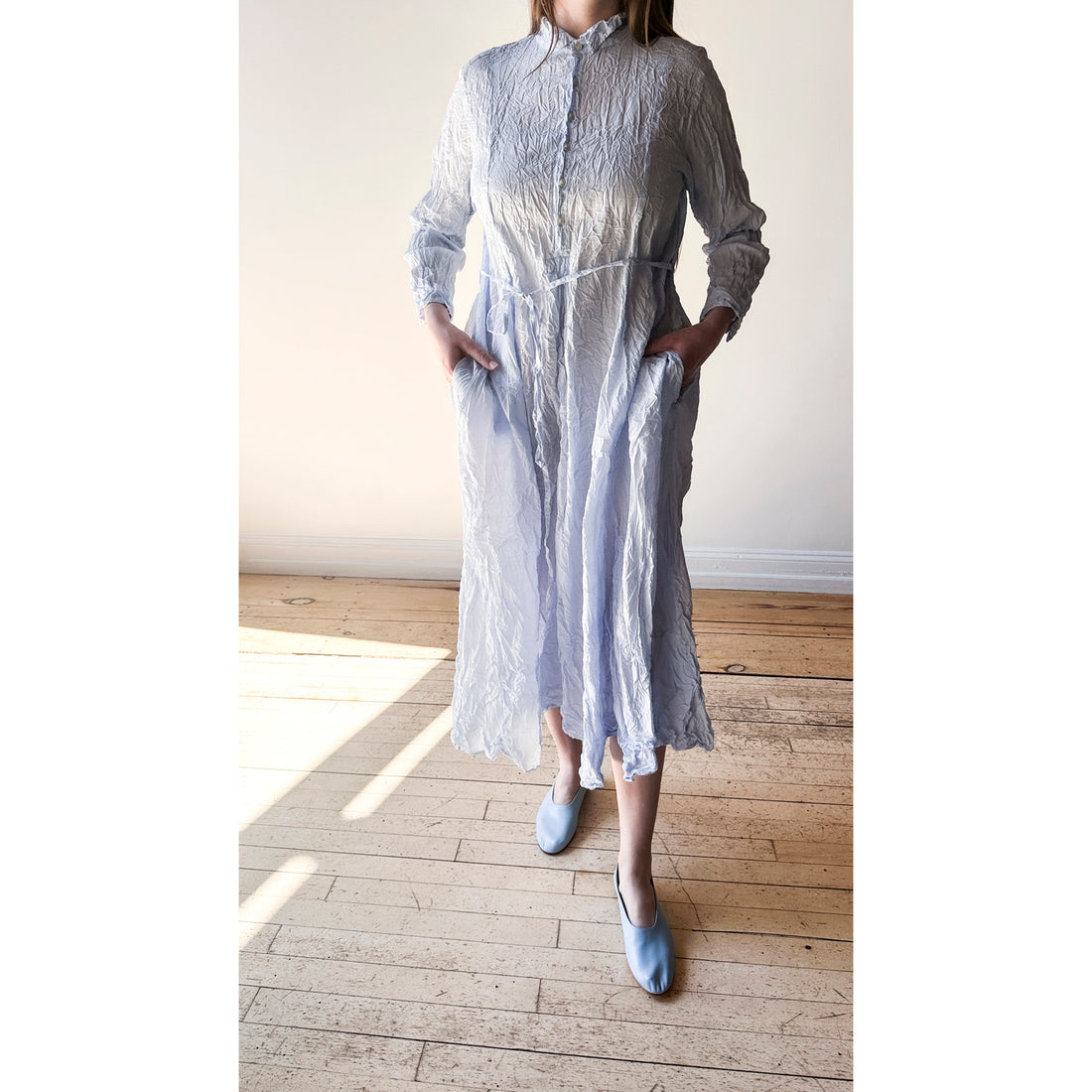 Pas de Calais Washed Cotton Crinkle Dress in Saxe Blue – JUDITH