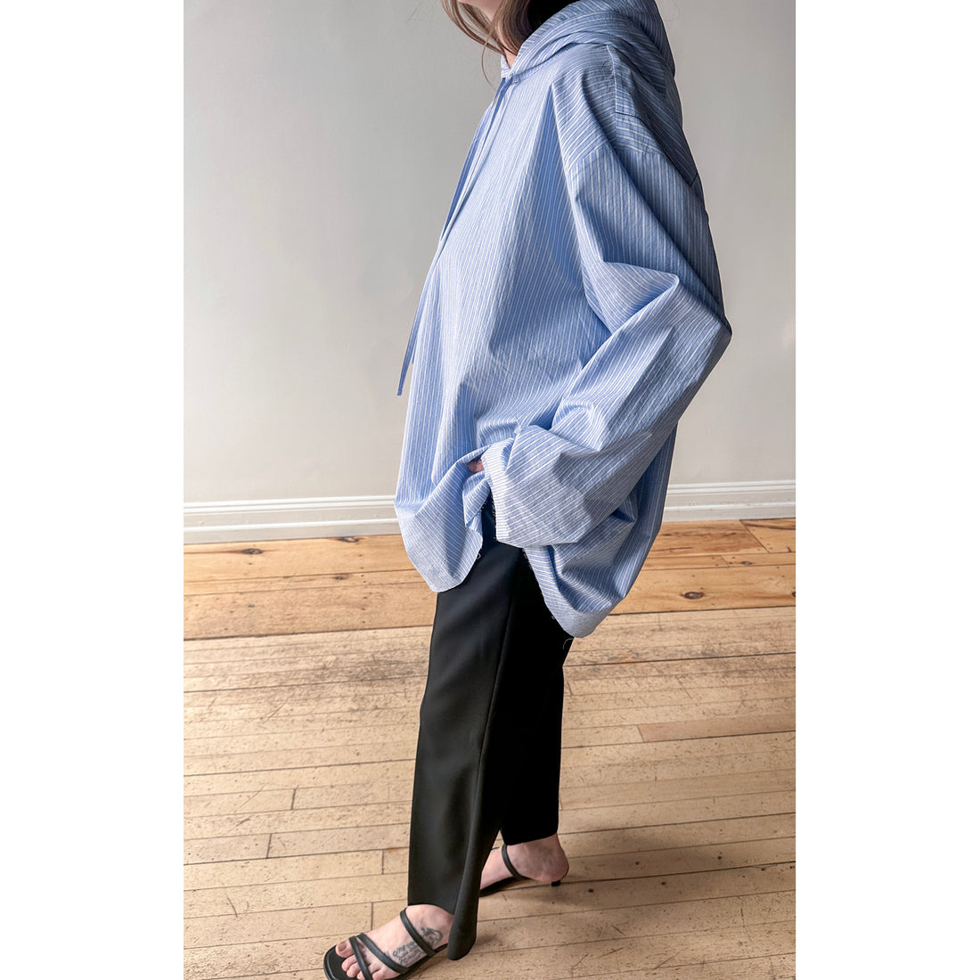6397 Hooded Shirt in Blue Stripe