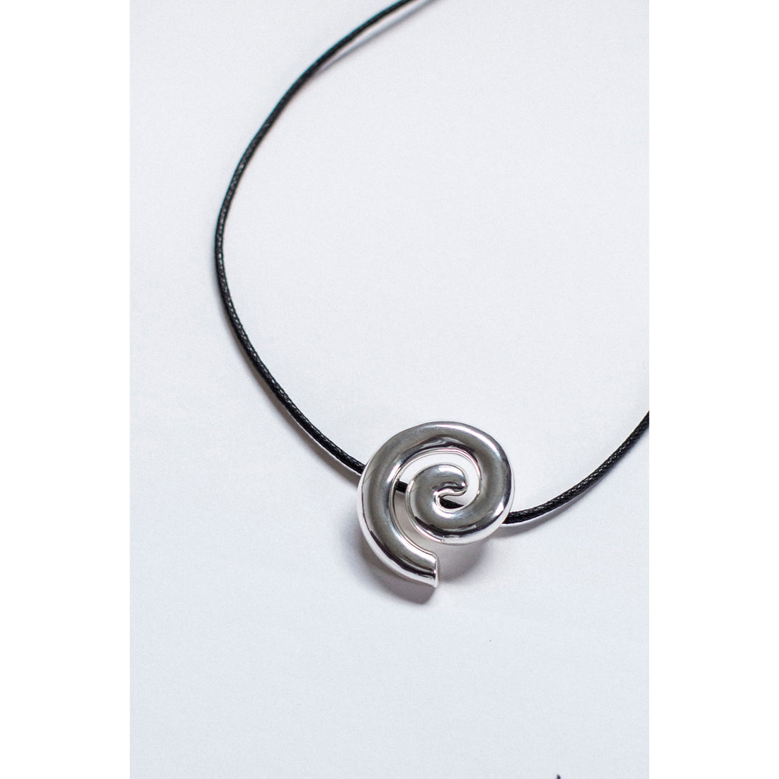 Nomia Spiral Cord Necklace in Silver
