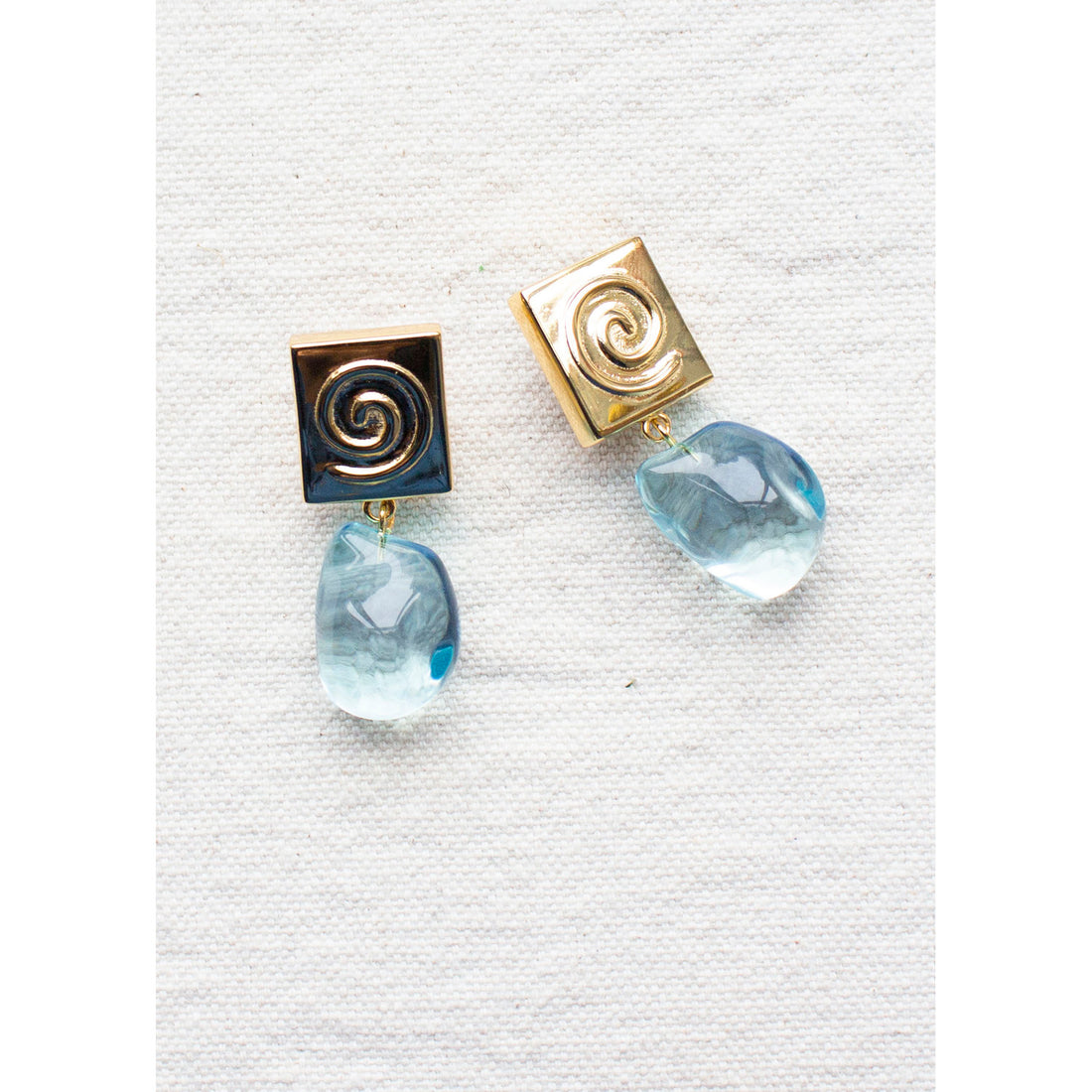 Nomia Spiral Crystal Drop Earring in Gold Vermeil / Blue Crystal
