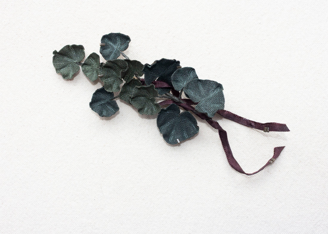 Pas de Calais Corsage in Geranium