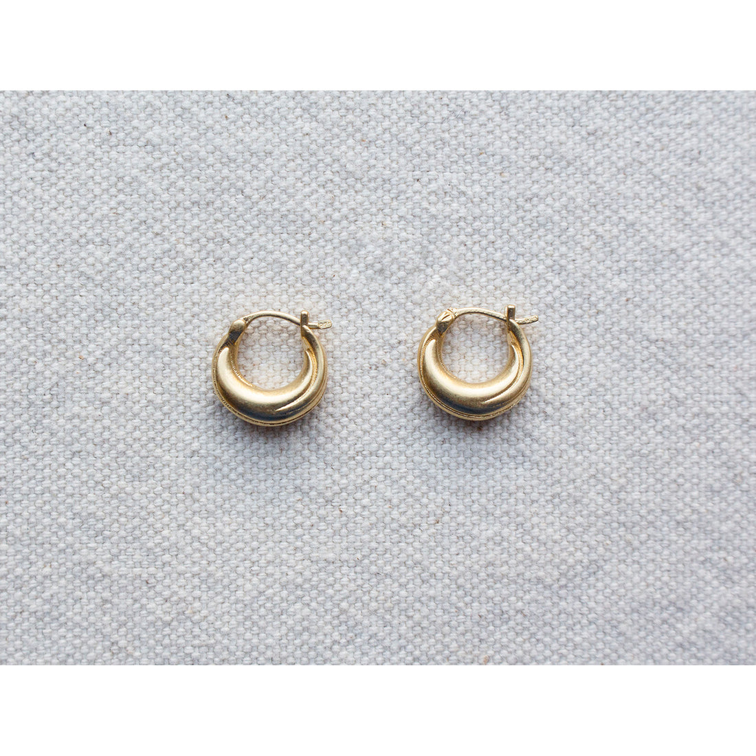 Sapir Bachar Gold Silt Hoops