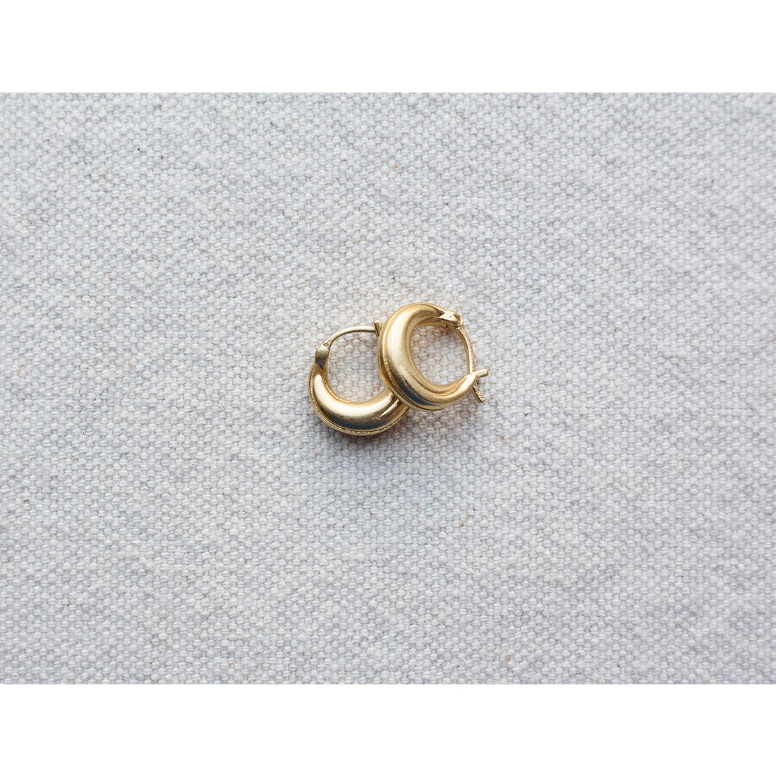 Sapir Bachar Gold Silt Hoops