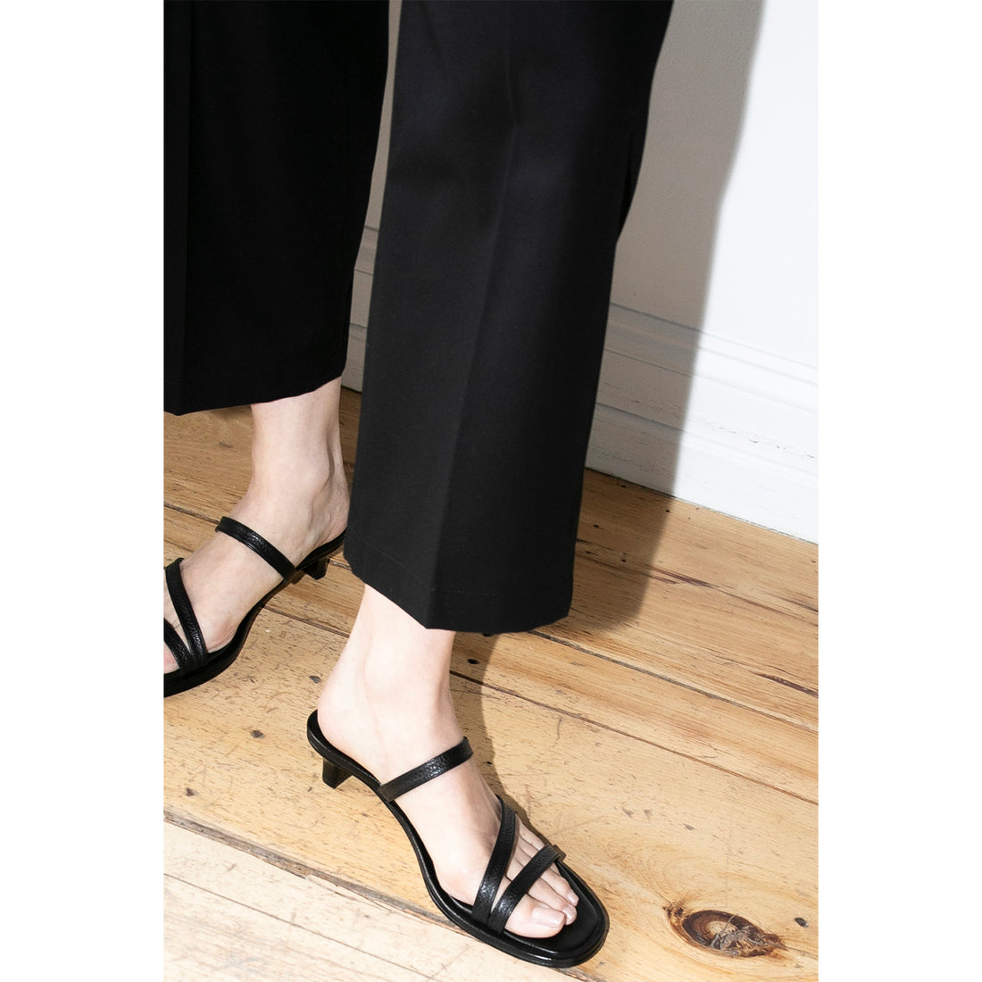 Lauren Manoogian Line Heel in Black