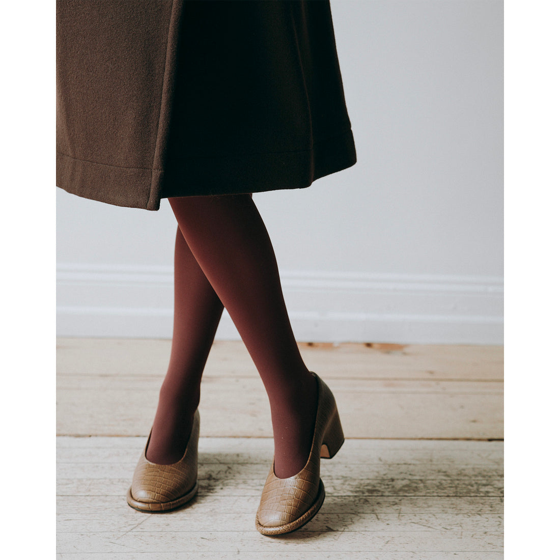 Lauren Manoogian Embossed Arch Pump in Tobacco