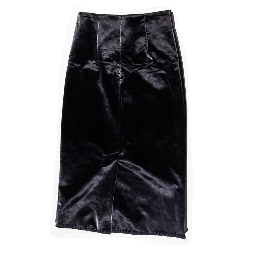 Nomia Midi Skirt with Shell Stitch in Obsidian